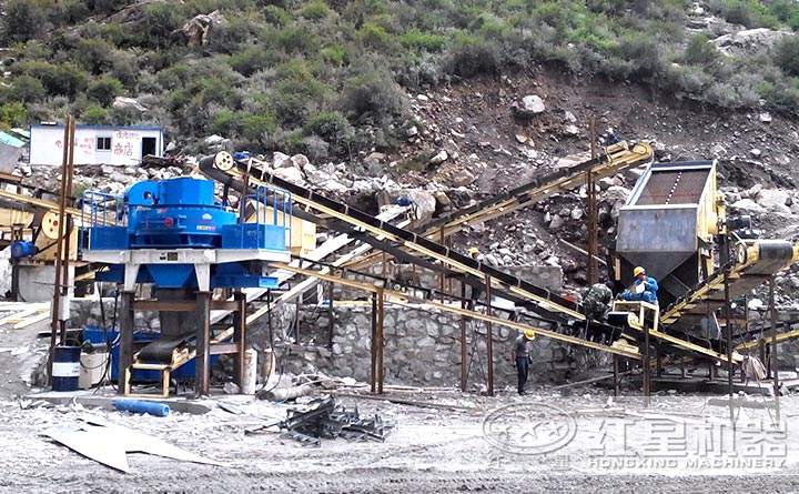 ���ͺ���ʯ��ɰ������