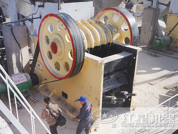 �ʽ������û������ֳ�ʵ��