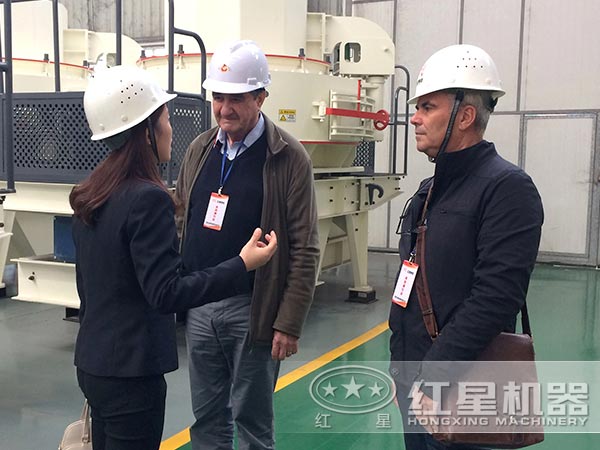 �׻�羺������ԱΪ�û������豸