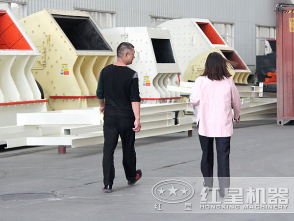 Ͷ��ʱ��2500�ֵĻ�����ʯ�����顢��ɰ�������豸�û��ι��׻�羺��������