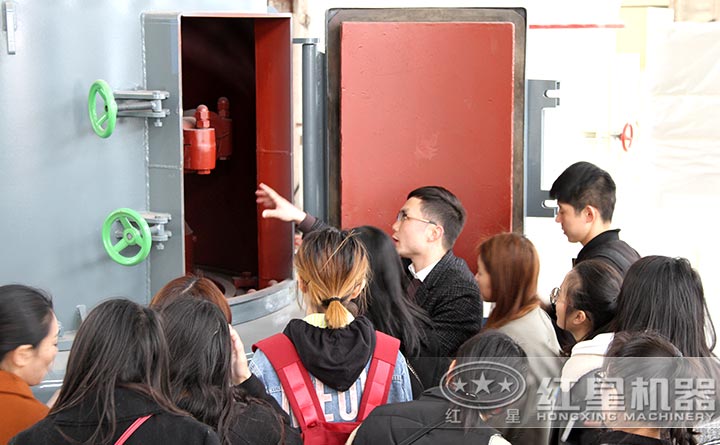 �û��ι��׻�羺��ϸ���������