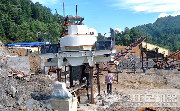 ʯ�ϳ��û������ֳ�