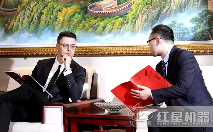 �׻�羺����������ԱΪ�û������ƶ����顢ɸ�ֻ���