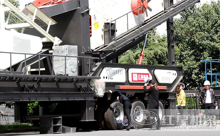 �ͻ��ι��׻�羺����ʽ��ɰ���豸����