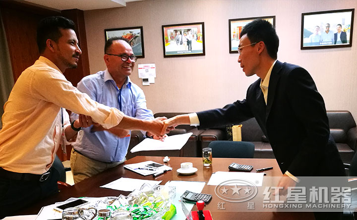 ����ͻ����׻�羺��ɹ�ʶ