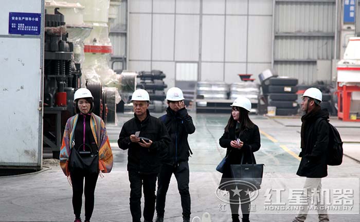 �׻�羺����������ʵ��