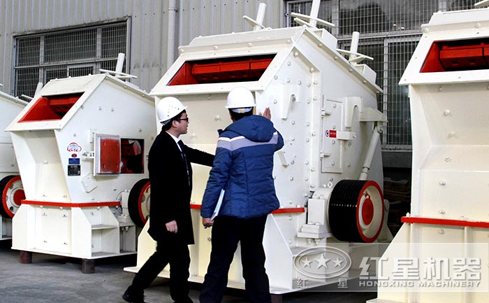 �û������׻�羺�����Ƴ���