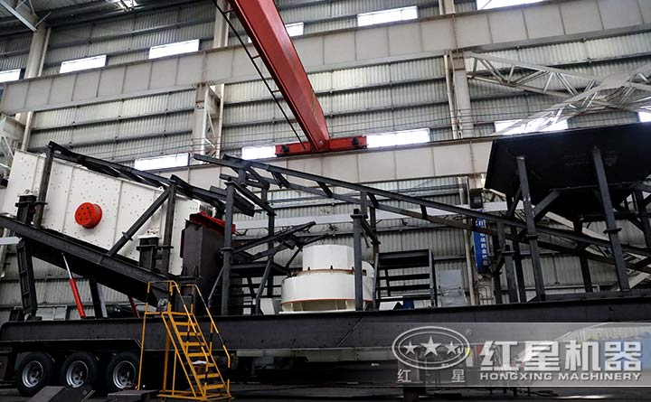 �׻�羺�ƶ�ʯ��������ɳ������һ�ǣ��豸���ڼӹ���