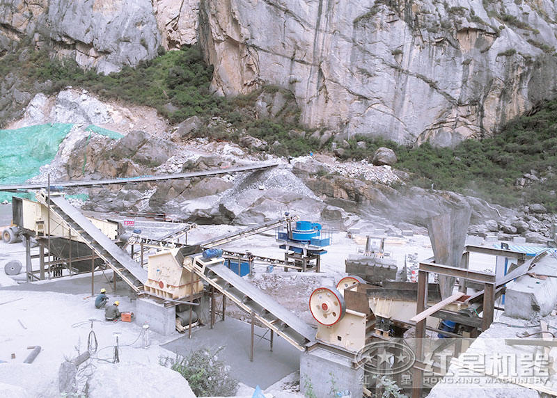 �е�Ӳ��ʯ����ɰ