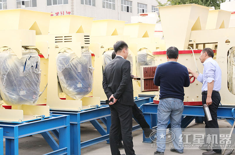 �ͻ��ι�ʯͷ��ɰ�豸��רҵ��������һ��һָ��