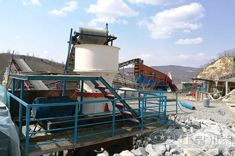 ����ʯԲ׶�������ֳ�