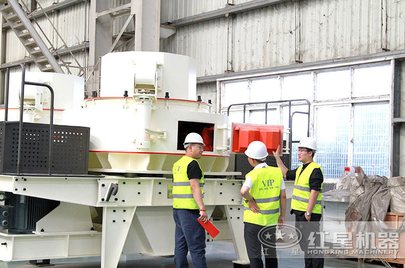 �׻�羺����ʯͷ��ɳ�豸�ֳ��ι�