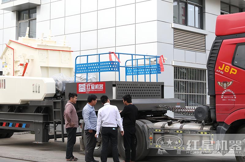 �ƶ�����վ