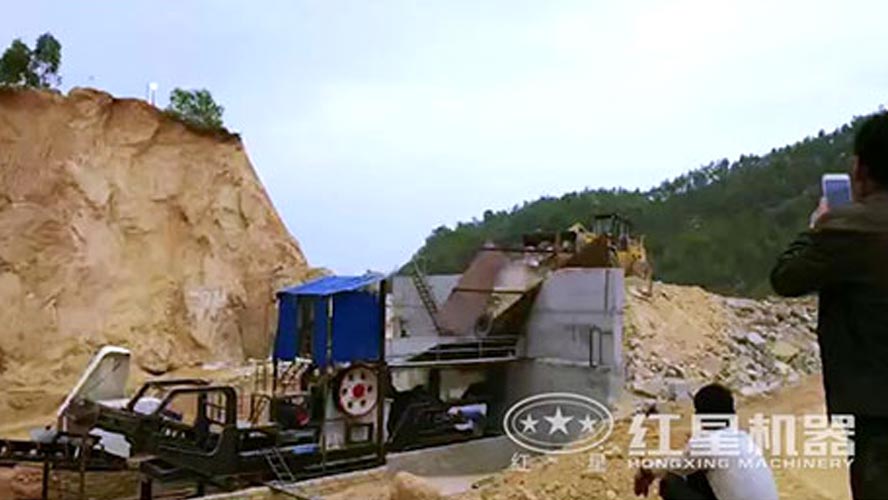 �㶫�û��ƶ�����վ-Բ׶ʽ�ƶ��������ֳ�ʵ�ģ�������Ƶ��